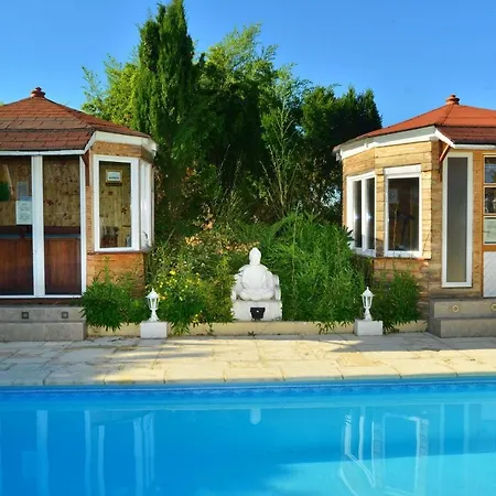 D Jacuzzi Piscine Sauna Prives Gasthuis