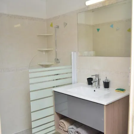 D Jacuzzi Piscine Sauna Prives *