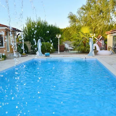 D Jacuzzi Piscine Sauna Prives Villematier